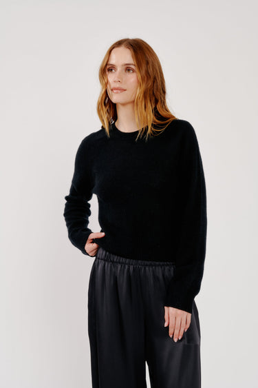JAYNE LAYERING CREWNECK in black