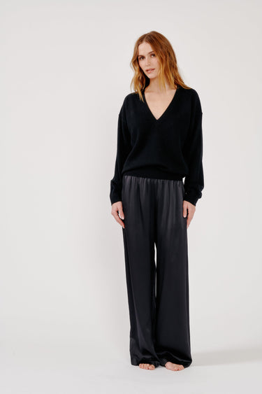 BRYNN HIGH RISE PULL ON WIDE LEG SILK PANT in black