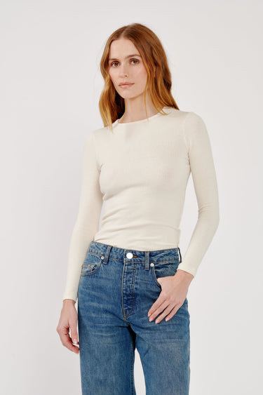 QUINCY LS FITTED CREWNECK TEE in gardenia