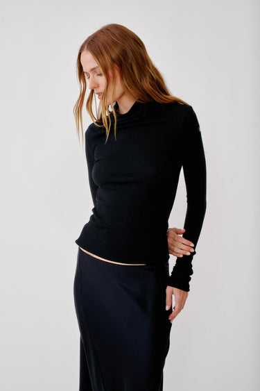 VERA EXTRA SLOUCHY TURTLENECK | BLACK