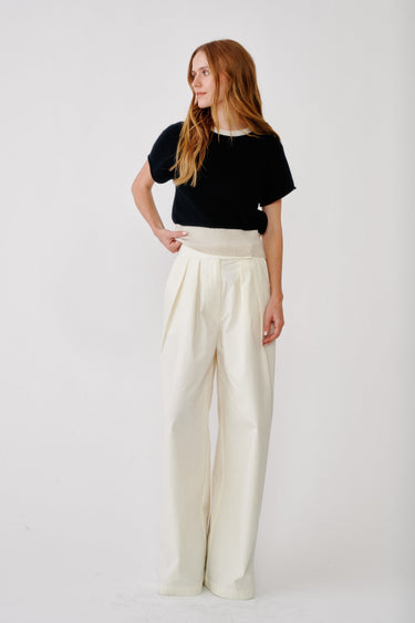 JONES COLORBLOCK CASHMERE SADDLE RAGLAN SS | BLACK GARDENIA