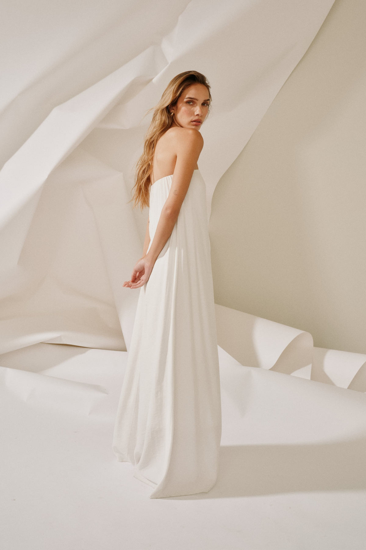 white strapless long dress SABLYN ARDEN MAXI Elena Maxi Dress - while the design of prom dresses with sleeves Size:20. 4XL 36-37 Sleeve