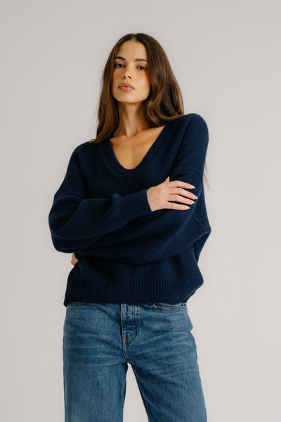 CORA CASHMERE SCOOP NECK SWEATER | MIDNIGHT NAVY – SABLYN