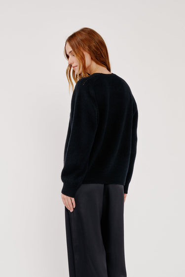REMI RELAXED SADDLE RAGLAN in black