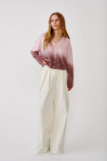 JOLIE V-NK CROPPED CABLE CARDIGAN | SOFT PINK