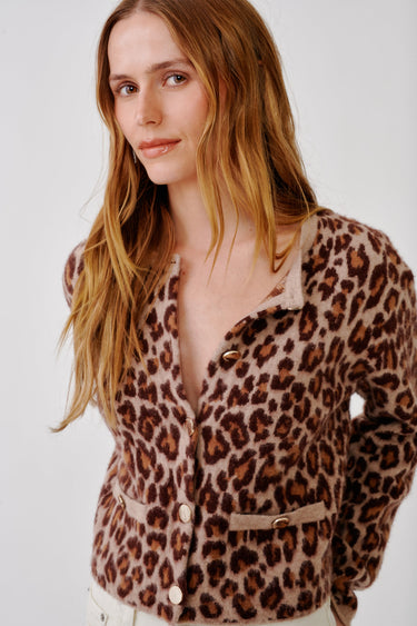 CHAR B SHRUNKEN CROPPED WELT POCKET LEOPARD JACKET | DUNE/CINNABAR