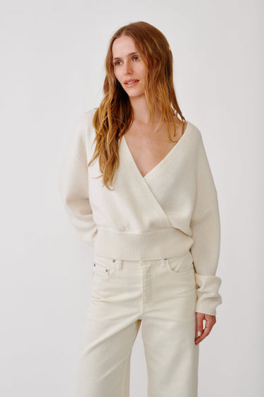 KODA WRAP SWEATER | GARDENIA