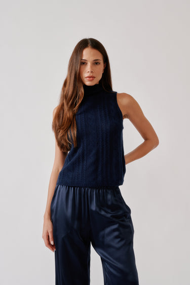 SALVIA SLEEVELESS CASHMERE CABLE TURTLENECK | MIDNIGHT NAVY