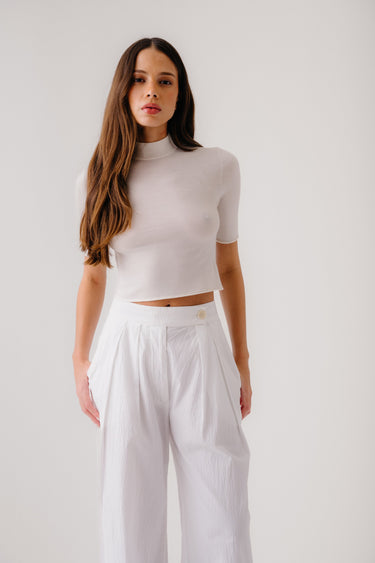 EMBER CASHMERE CROPPED SHORT SLEEVE MOCK NECK | GARDENIA
