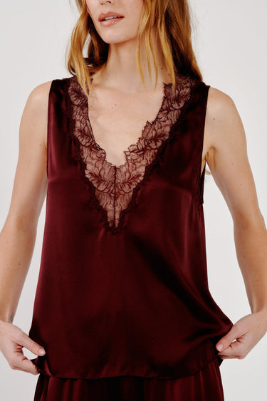 MAZZY V-NK LACE TANK in cabernet