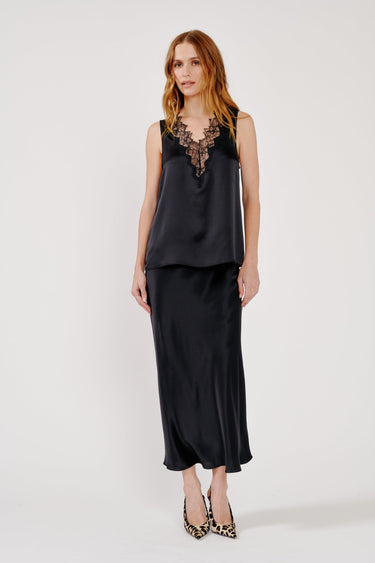 MAZZY V-NK LACE TANK in black