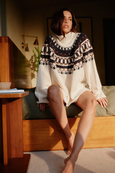SCOTTIE SLOUCHY FAIR ISLE CASHMERE MOCK NECK | GARDENIA NAVY FAIRISLE