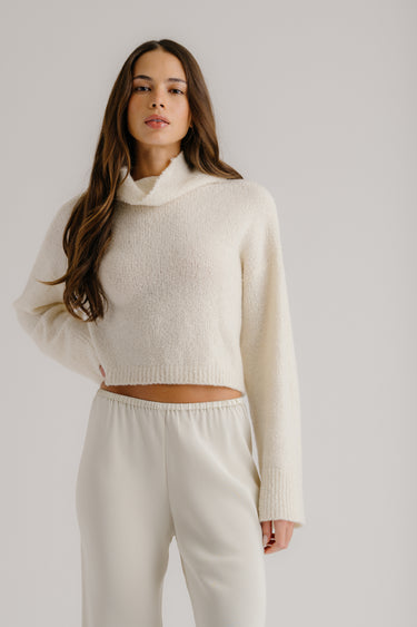 LOLA SLOUCHY CROPPED BOUCLE MOCK NECK | GARDENIA