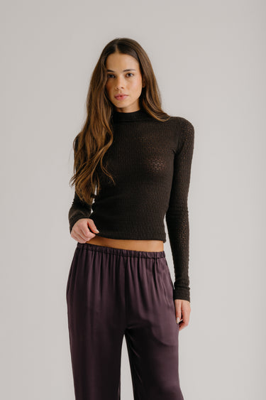 MARLO LACE FITTED MOCK NECK | OAK TREE