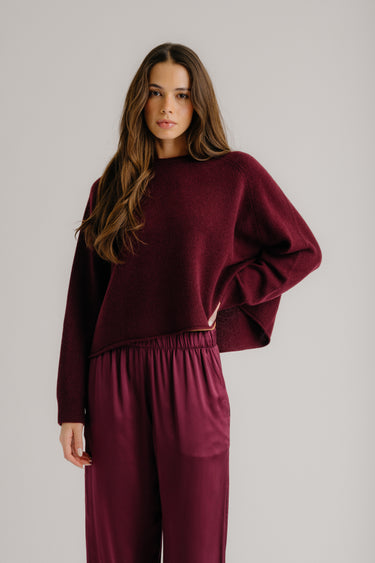RIYA RAGLAN CASHMERE CREWNECK | BORDEAUX