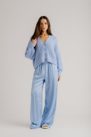 HAZEL SLOUCHY CABLE CASHMERE CARDIGAN | AZUREOUS