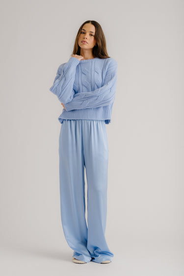 TRISTAN CASHMERE CREWNECK CABLE PULLOVER | AZUREOUS