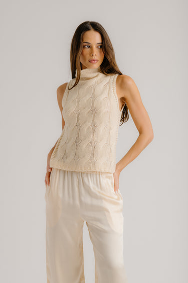 SALVIA SLEEVELESS CABLE TURTLENECK | BUTTERCREAM