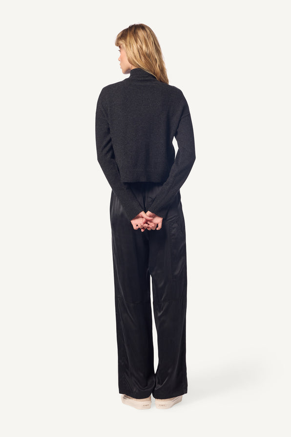 SABLE CASHMERE TURTLENECK SWEATER | ASPHALT CHARCOAL