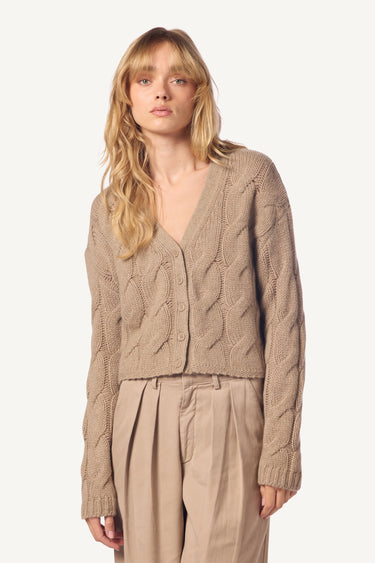 JOLIE V-NECK CROPPED CABLE CASHMERE CARDIGAN | ECO GRAVEL