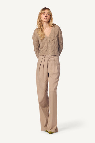 SOLSTICE LOW RISE PLEATED CASUAL PANT | ECO GRAVEL