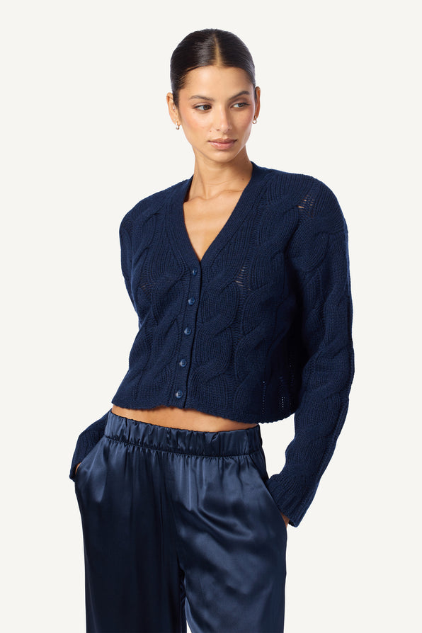 JOLIE V-NECK CROPPED CABLE CASHMERE CARDIGAN   | MIDNIGHT NAVY