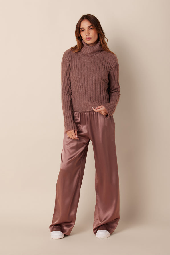 ROBBIE CROPPED MOHAIR TURTLENECK SWEATER  | MINK